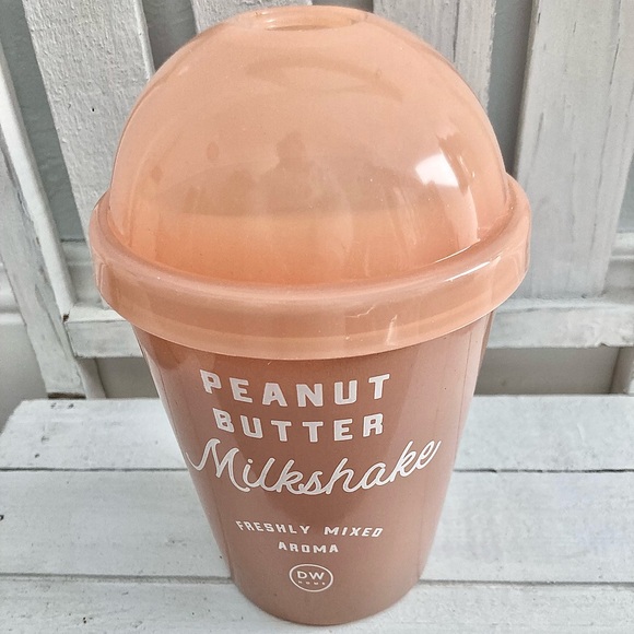 DW Home Peanut Butter Milkshake Scented Candle (Large) ~NWT~ - Picture 3 of 5